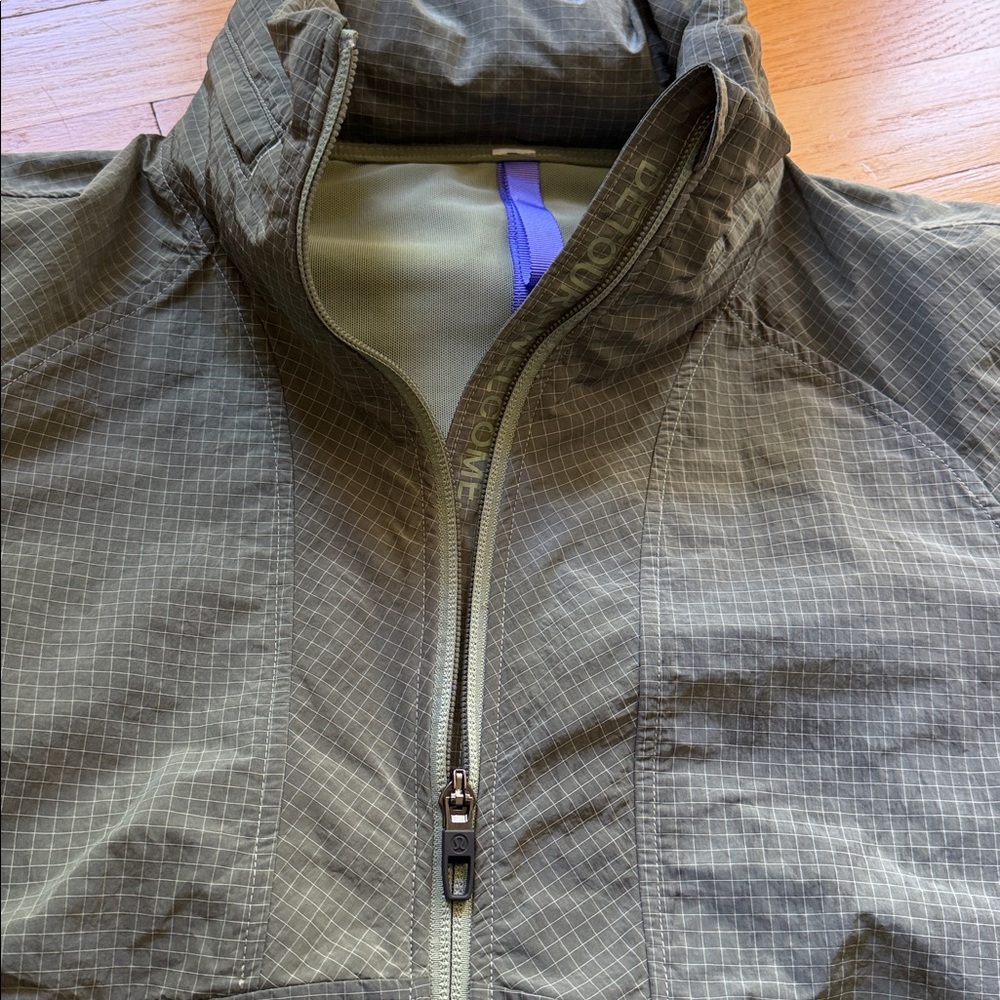 Lululemon Jacket - Picture 2 of 10